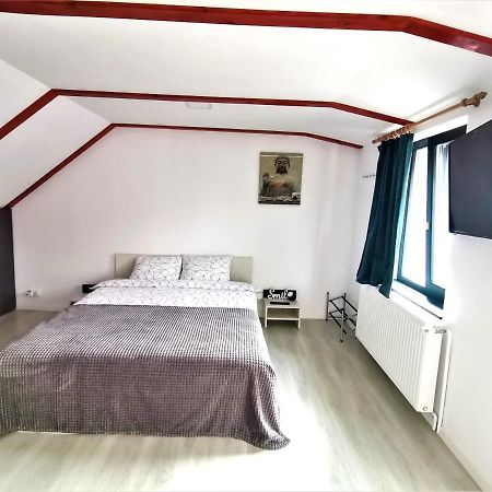 Casa J. Gusbeth Apartment Brasov Exterior photo