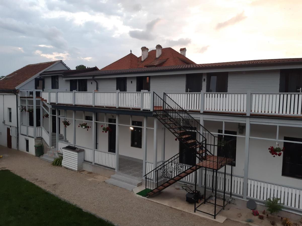 Casa J. Gusbeth Apartment Brasov Exterior photo